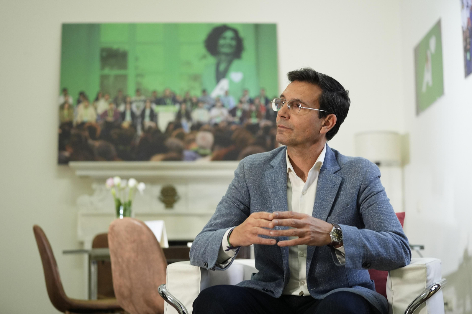 Imágenes realizadas al portavoz del PSOE-A, Francisco Cuenca, en la entrevista realizada por EuropaPress en la sede regional del PSOE, a 16 de abril de 2025 en Sevilla (Andalucía, España)