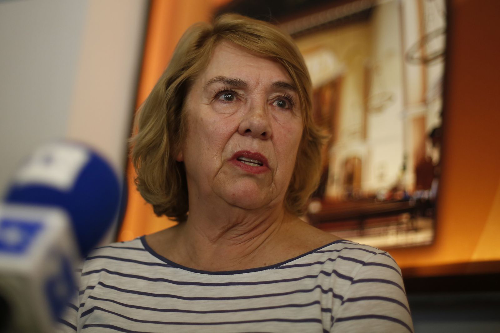 La hermana de un periodista holandés asesinado en El Salvador declara ante un juzgado