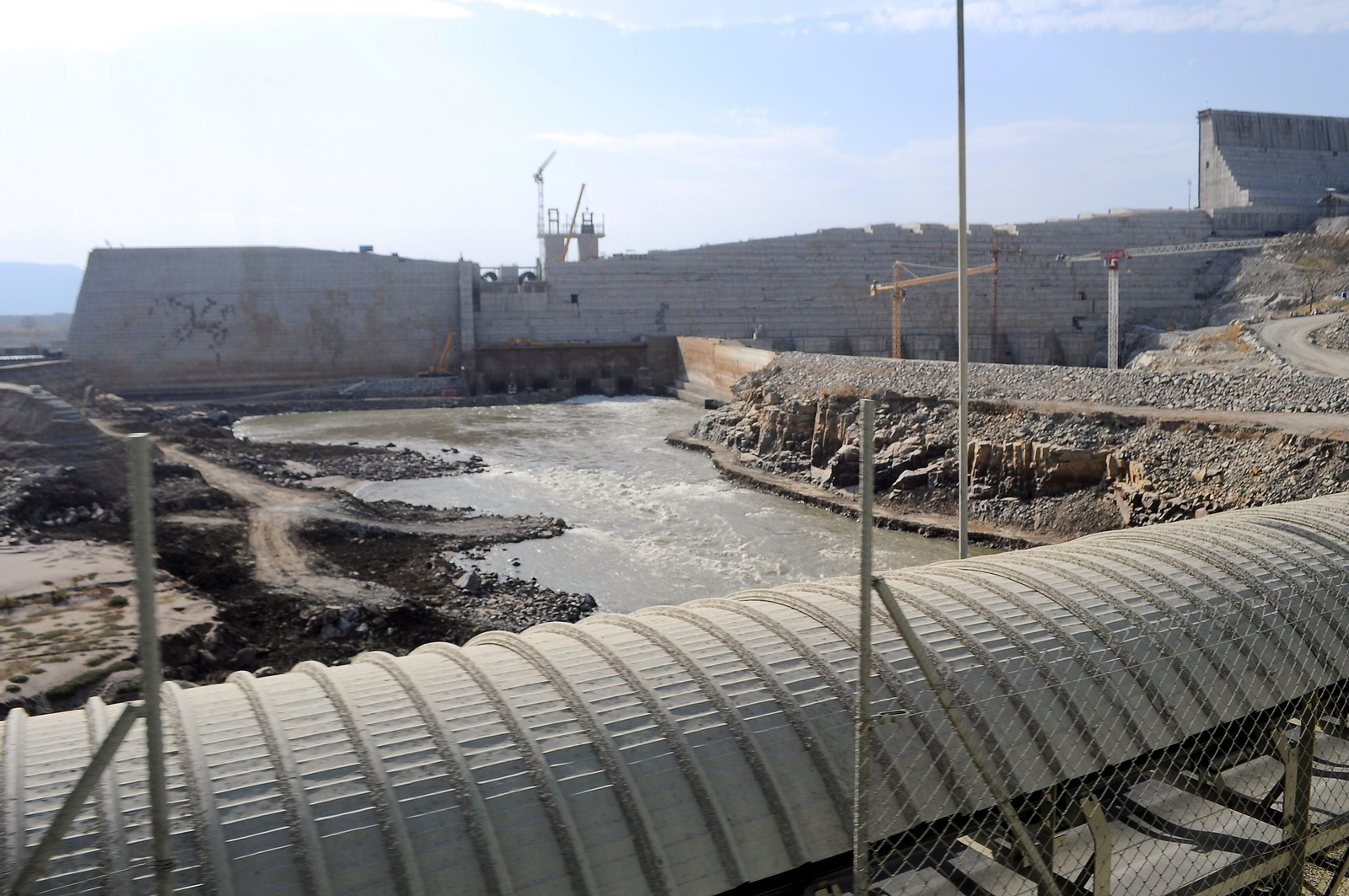 El agua como fuente de conflictos genera debate en el Foro Mundial de Dakar